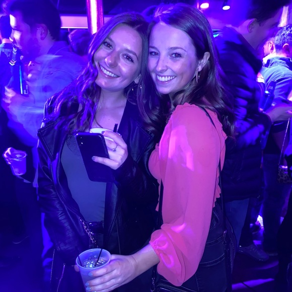 Meet your Posher, Sandy - Picture 1 of 1